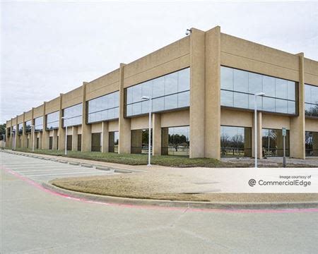 Pearland, TX Commercial Real Estate for Lease and Sale - 42Floors