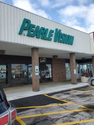 Visit Pearle Vision EyeCare center in Wood Dale,IL for all your v