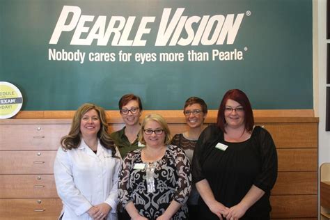 Pearland Vision Center is a medical group pra