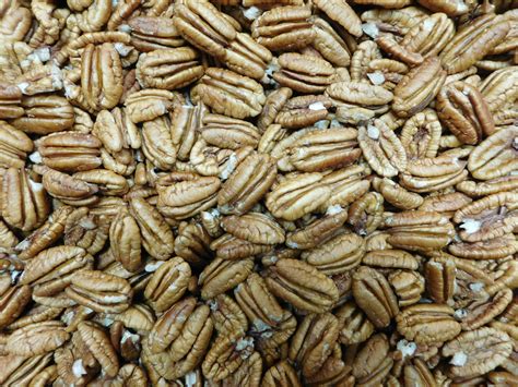 Johnston Pecan Farms offers farm fresh, Georgia pecans at the lowest prices. Better Pecans, Better Prices. Satisfaction Guaranteed.