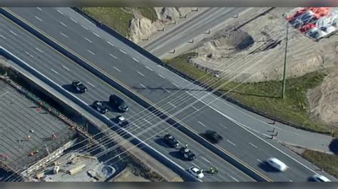 Pedestrian struck and killed in crash on Hwy. 400 in Barrie