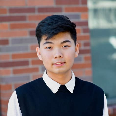 Peiyi Sun - Product Designer - HackSC LinkedIn