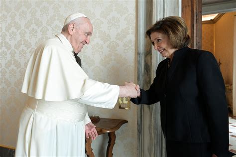 Pelosi meets pope as abortion debate rages back home - Yahoo …