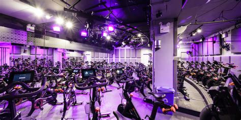 Peloton studio chelsea. Peloton is leaving its 9,660-square-foot headquarters at the Vanbarton Group’s 158 West 27th Street.In June 2014, the company signed for that space and opened a fitness studio at 140 West 23rd ... 