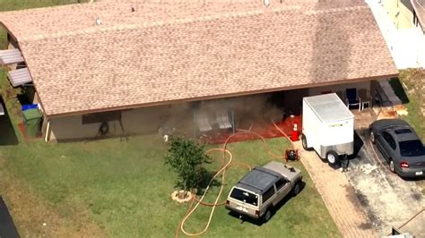 Pembroke Pines firefighters extinguish house blaze