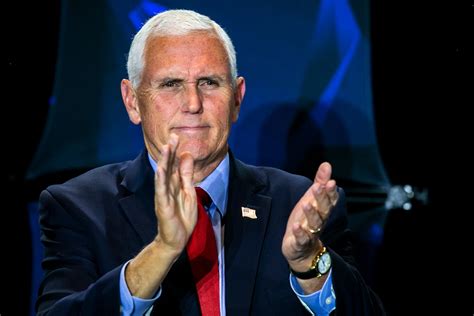 Pence confirms indictment details, says Trump asked him to defy Constitution