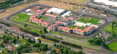 Prisons and Jails in Umatilla County. Name, Address, Phone. Eastern Oregon Correctional Institution, 2500 Westgate, 541-276-0700. Pendleton OR Police Jail, 622 .... 