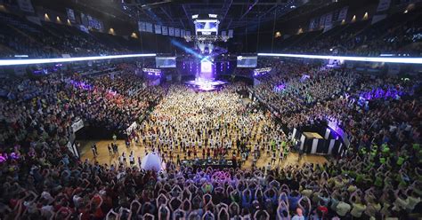 Penn state thon. THON. Students, volunteers, and Four Diamonds families join together in Penn State’s Bryce Jordan Center. For 46 hours, volunteers give kids and their families the opportunity to forget about their cancer diagnosis. 700+ students are recognized as dancers for THON Weekend, a feat that entails standing on their feet for the … 