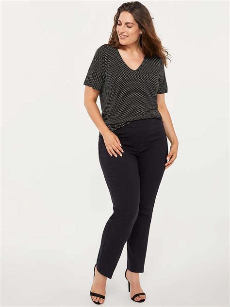 The Savvy Pant. Our best-selling pull-on pant for a perfect look, every time. Available in a variety of fabrics to suit all your style needs. Available in 2 leg shapes: skinny & straight leg. Select styles available in Petite sizing (1.62m/5'4" and under). . 