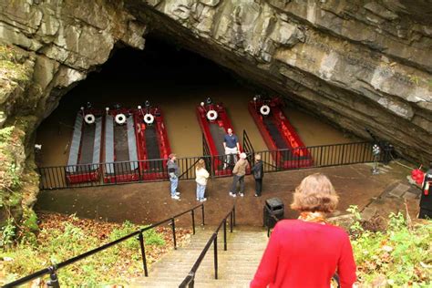 Penns caves. Penn's Cave, near State College in Centre County, is located in the heart of Pennsylvania, USA. The area attracts thousands of visitors each year.A unique, ... 