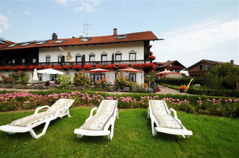 Pension Riedlhof from £47. Bad Feilnbach Hotel Deals & Reviews