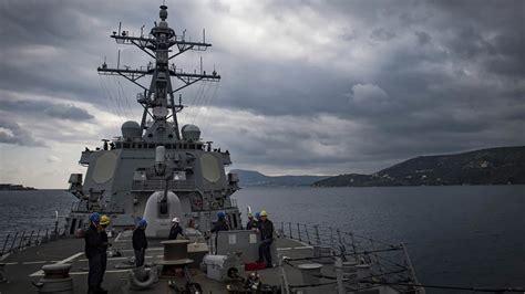 Pentagon: American warship, commercial vessels attacked in Red Sea