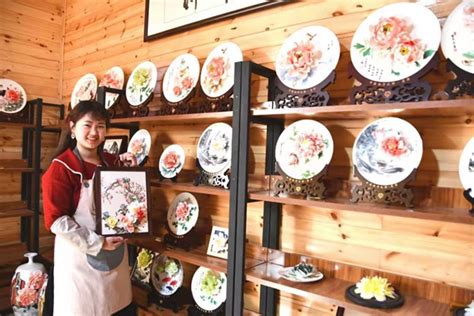 Peony porcelain boosts culture and tourism