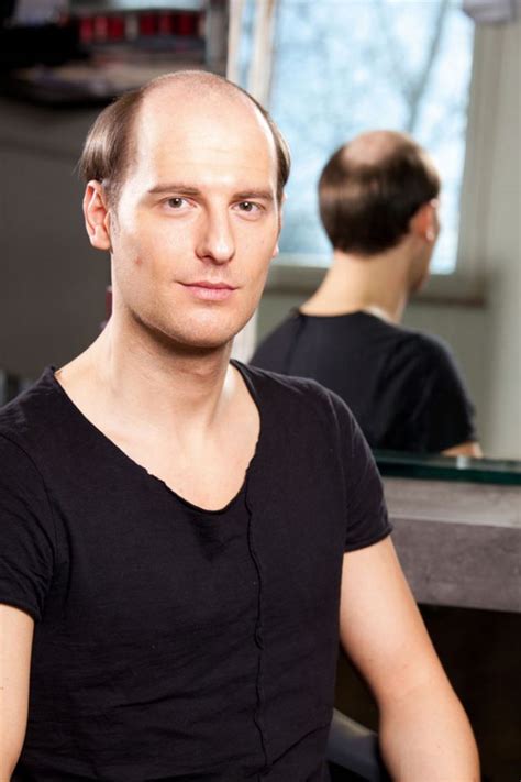 Perücke für Mann: Die Lösung für Haarausfall und einen stilvollen Look