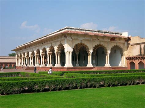 Perez Hall Messenger Agra