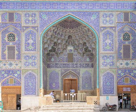 Perez Hill Whats App Esfahan