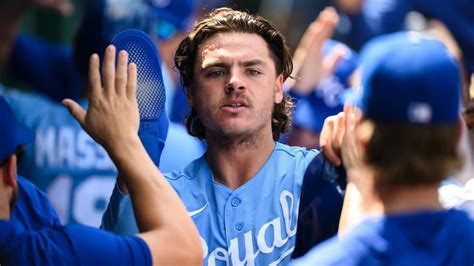 Perez homers, Royals avoid sweep in 5-1 win over A’s