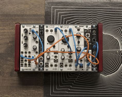 Perfect circuit audio. It's a deep and powerful semi-modular synthesizer pulling in aspects of new and old Intellijel designs, mixing them with influences from classic synthesizers, and dressing it all up in Intellijel's signature design language. Cascadia is perfectly suited for anyone who wants or needs an instrument with zero compromises—even without using a ... 
