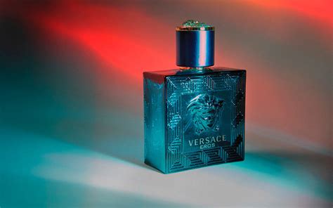 Perfume and cologne. Jun 14, 2022 · Though the term cologne later became a catch-all for any men's fragrance, the original recipe remains largely the same, referring to a perfume with a low concentration of oils (around 2-4% ... 
