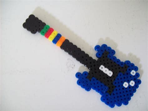 Perler Bead Guitar · How To Make A Pegboard Bead Charm - Keep