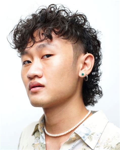 Permed mullet asian. Hiiithis is a tutorial on how I style my hair everyday, only two products used, well three if you count the straightenerthe asian mullet is a popular hairsty... 