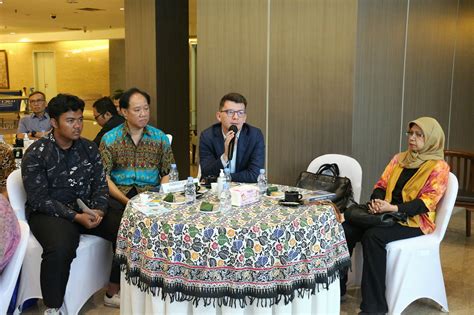 Perusahaan Essential: In case you don't know: here's how to save a video from image 1