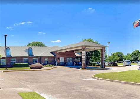 Pet Friendly Senior Housing in Waxahachie, TX