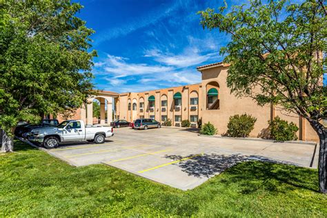 Pet friendly hotels in albuquerque. Baymont by Wyndham Albuquerque Airport. Excellent , 2,461 reviews. #15 out of 74 hotels. $160+. Check-in. Check-out. Get rates. Search 842 pet friendly hotels in Albuquerque. KAYAK searches hundreds of travel sites to help you find and book the pet friendly hotel that suits you best. 