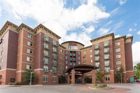 Pet friendly hotels in flagstaff az. Pet Friendly Hotels in Flagstaff Flagstaff Hotels with Free Parking Flagstaff Hotels with Pools. ... Hotels near Empire Beauty School Hotels near CollegeAmerica - Flagstaff, AZ Hotels near Coconino Community College Hotels near Brookline College. ... "My wife,our dog and I booked a night at the L Hotel in Flagstaff. While the room had been ... 