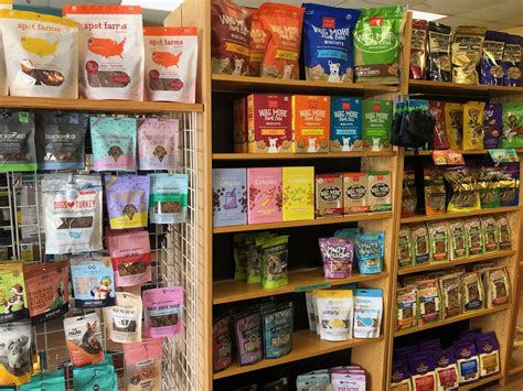 Gabbi's Boutique is a locally-owned pet shop in Henderson, KY. We offer pet food, pet supplies, and plenty of pets to choose from and adopt yourself.. 
