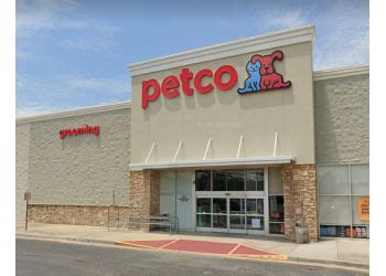 Petco lafayette la. 10,316,479 lives saved. PetSmart pet stores offer quality pet products, pet food, and accessories. Find pet service locations for pet grooming, dog training, and boarding. 