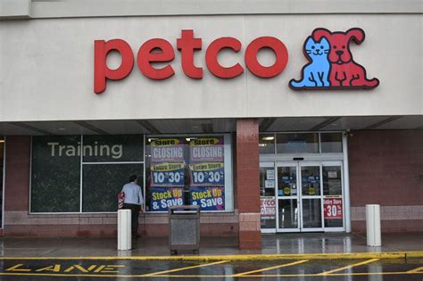 Petco staten island. 2601 86th St. Brooklyn, NY 11223. OPEN NOW. From Business: Visit your Brooklyn Pet Store located at 2601 86th Street for all of your animal nutrition, pet supplies and grooming needs. Our mission at Petco is Healthier…. 7. Petco. Pet Stores Aquariums & Aquarium Supplies Dog & Cat Furnishings & Supplies. Website. 