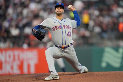 Pete Alonso homers again, Joey Lucchesi delivers career performance as Mets blank Giants, 7-0