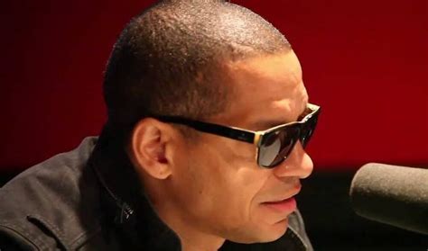 Peter Gunz was married to ex-wife Amina Buddafly and dated Tara at the same time. More on Gunz's girlfriends, relationship, divorce, children, age, net worth and facts.
