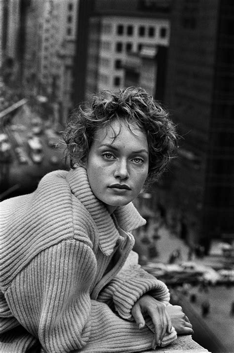 Peter lindbergh. Biography. Photographer Peter Lindbergh’s elegant, emotive and cinematic aesthetic, typically shot in black and white, featured in Calvin Klein and David Yurman campaigns, as well as editorial work for fashion’s greatest publications. The photographer passed away on September 3, 2019 at the age of 74. 