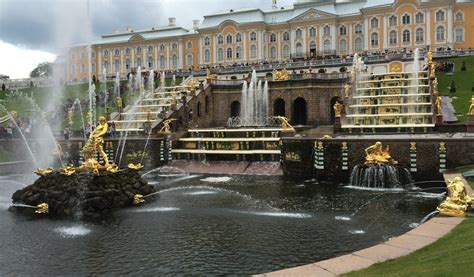 Peterhof Palace gardens and fountains Tickets, hours, …