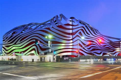 Petersen auto museum. The Petersen Automotive Museum is located on Wilshire Boulevard along Museum Row in the Miracle Mile neighborhood of Los Angeles. One of the world's largest automotive museums, the Petersen Automotive Museum is a nonprofit organization specializing in automobile history and related educational programs. 