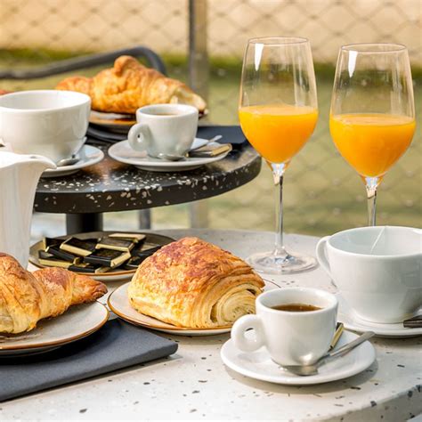 Petit déjeuner sur la Seine avec Maxim