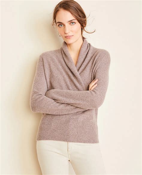 Petite cashmere sweater. .  <a href=https://prof.roskapstroy.ru:443/ygg9u...