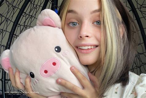 Petiteposter18 Leaked XxX 💦 131 Videos