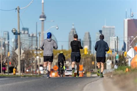 Petition to limit size of Toronto running groups on sidewalks gaining traction