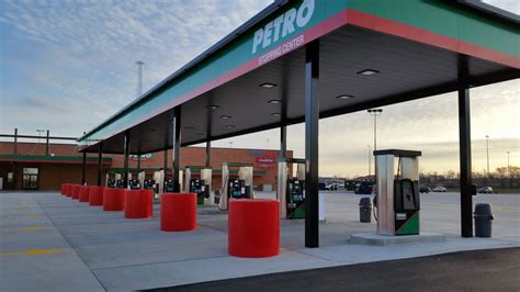 Petro wilmington il. Petro Travel Center, 24225 West Lorenzo Road, Wilmington, IL 60481. Make Petro in Wilmington, IL on I-55 at Exit 240 a part of your route. Were ready to fuel your trip with Shell gas or diesel 24/7. Refresh after a long day on the road in our sparkling clean restrooms or use our laundry and shower facilities. Sit down and eat at Iron Skillet or … 