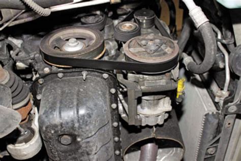 Peugeot 206 gti timing belt guide process. - Messa a fuoco manuale obiettivo canon rotta.