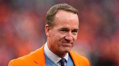 Peyton Manning adds a new title: professor at his alma mater, Tennessee
