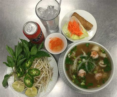 Phở Dulles 75 :: Appetizers