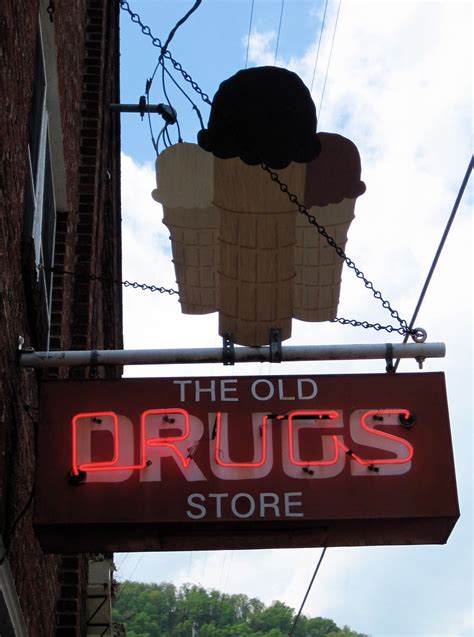 Pharmacies - Cumberland County, TN (Drug Stores & Prescriptions)