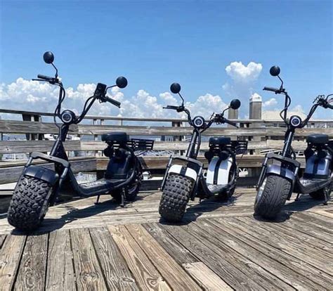 Phat scooters. The Phatty electric scooter could make short trips a lot more fun June 16, 2017 - Treehugger Phat Scooters is offering two versions of its fat tire scooters, both with the same electric drive components (1200W electric hub motor, 72V 12Ah lithium ion battery pack), but with one, the Sport, shaving 20 pounds off the curb weight of the original... 