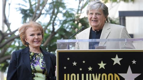 Phil Everly, of Everly Brothers fame, dies at 74, wife says