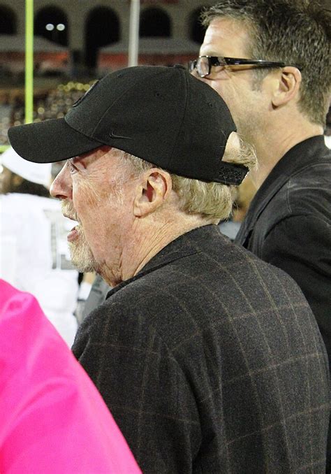 Phil Knight - Wikidata