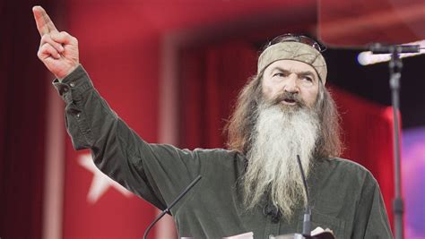 Phil Robertson Bio, Net Worth 2024, Age, Height - Gossip Biography